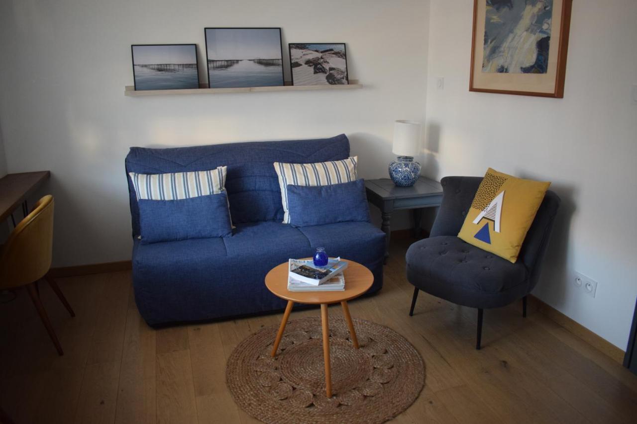 Les Jasmins Bed & Breakfast Marseillan  Bagian luar foto