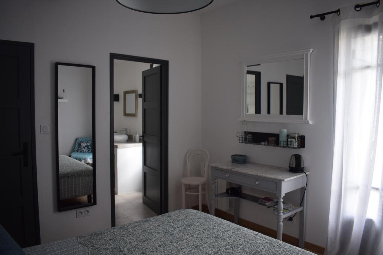 Les Jasmins Bed & Breakfast Marseillan  Bagian luar foto